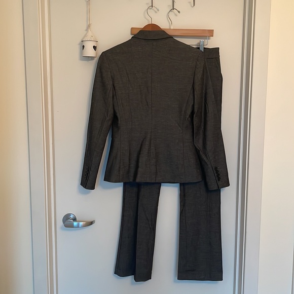 Grey Suit - Picture 3 of 7